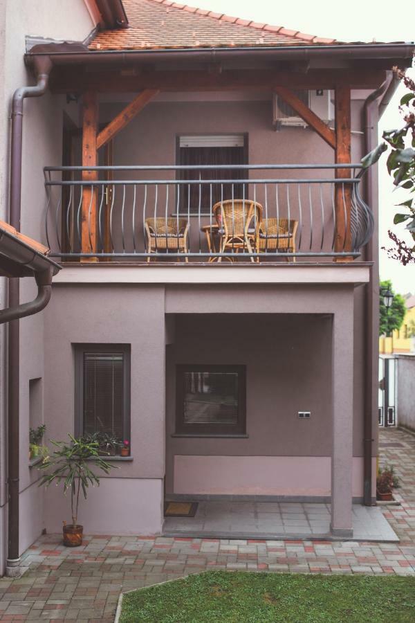 Studio Apartman Vukovic Varaždin エクステリア 写真